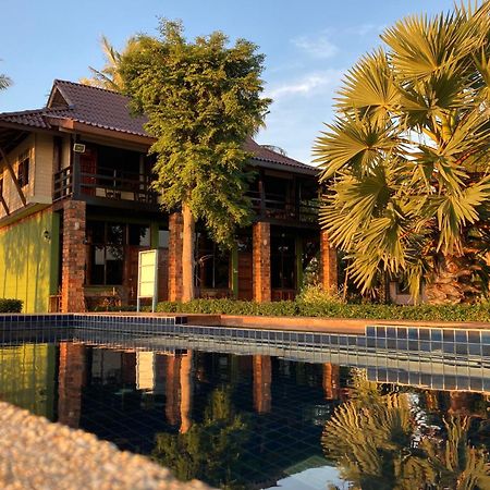 The Chevalley Beach Resort ساتون المظهر الخارجي الصورة