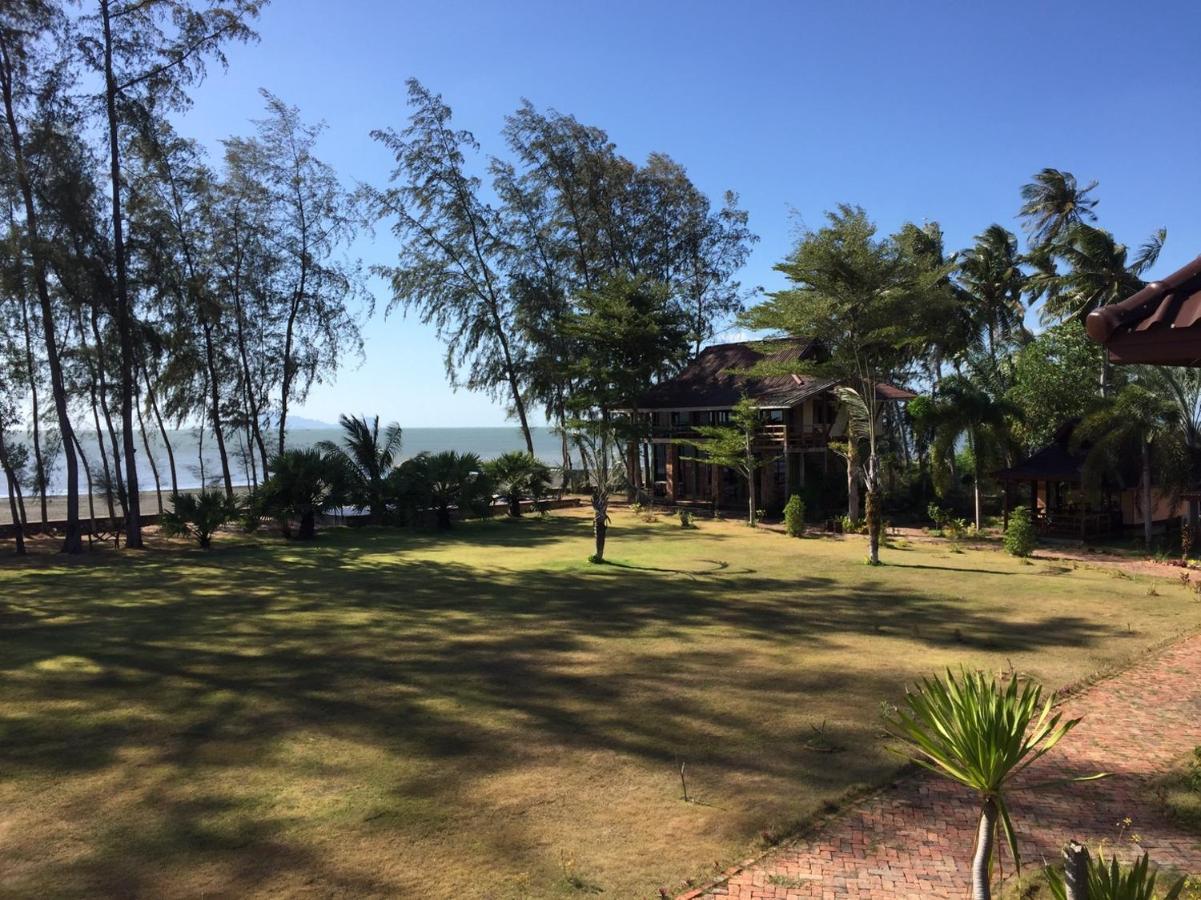 The Chevalley Beach Resort ساتون المظهر الخارجي الصورة