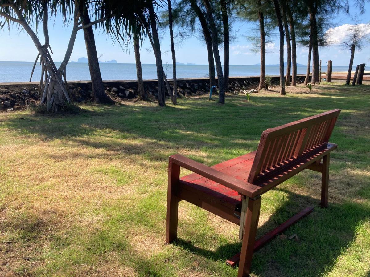 The Chevalley Beach Resort ساتون المظهر الخارجي الصورة