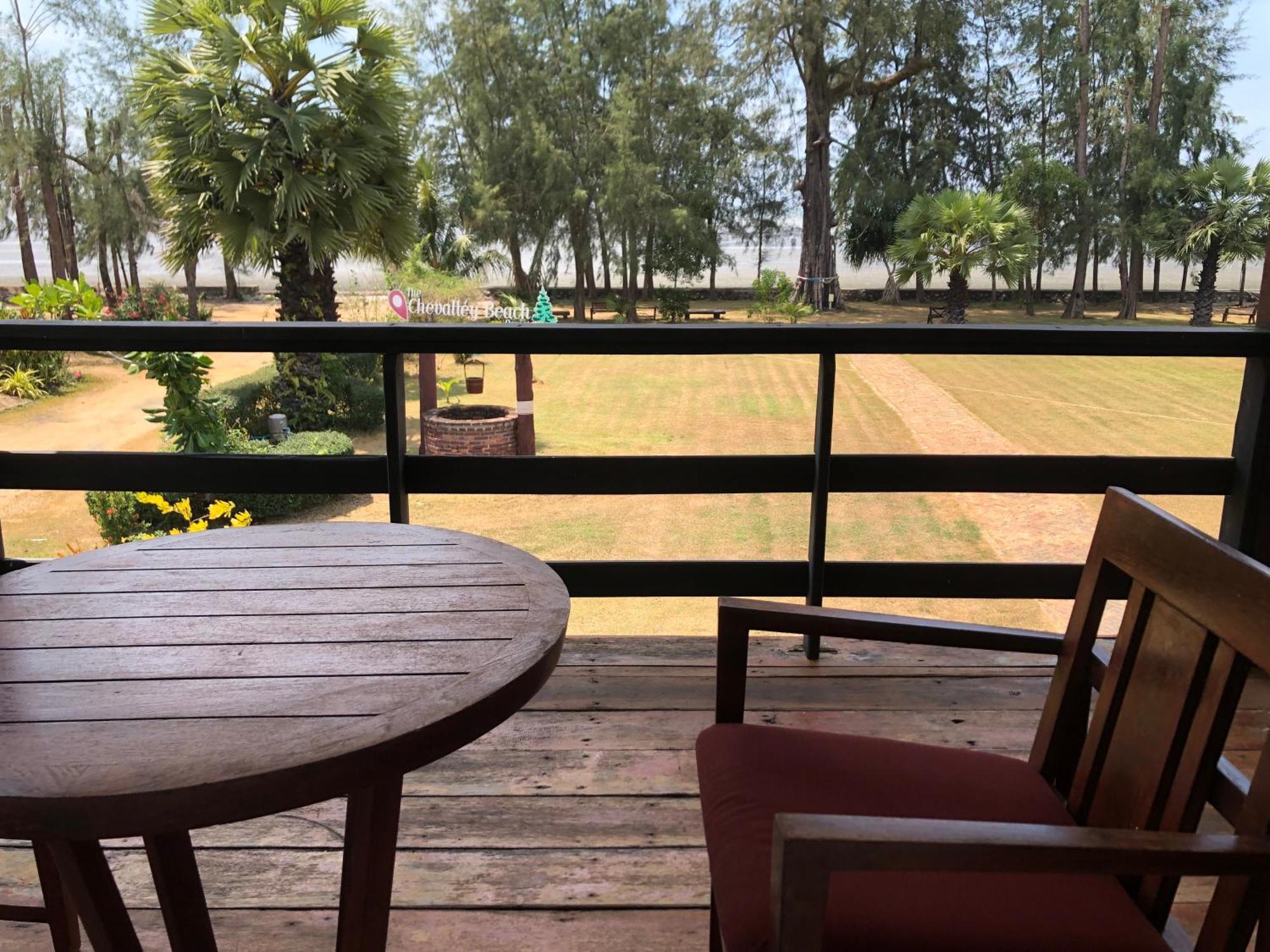 The Chevalley Beach Resort ساتون المظهر الخارجي الصورة
