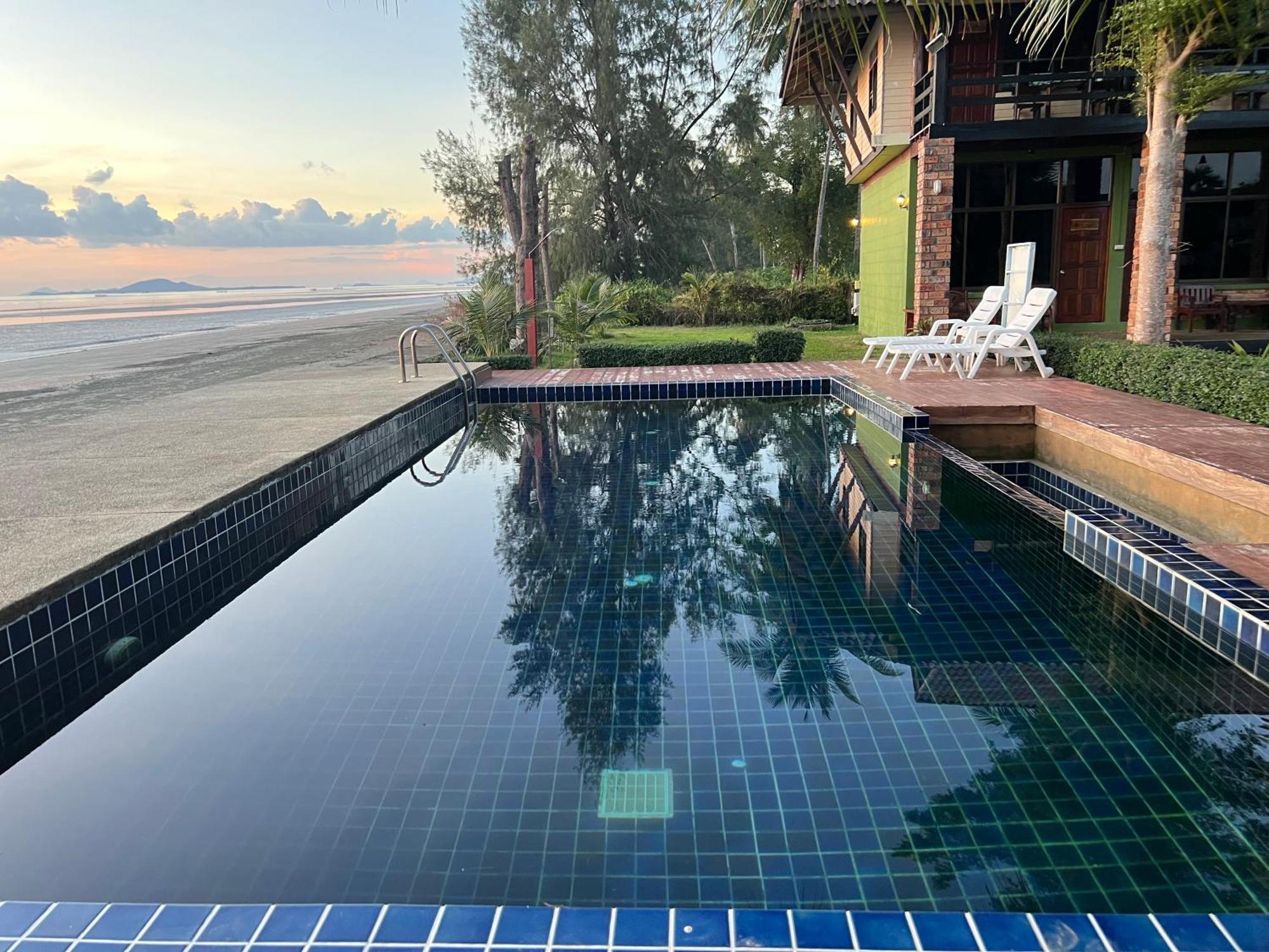 The Chevalley Beach Resort ساتون المظهر الخارجي الصورة
